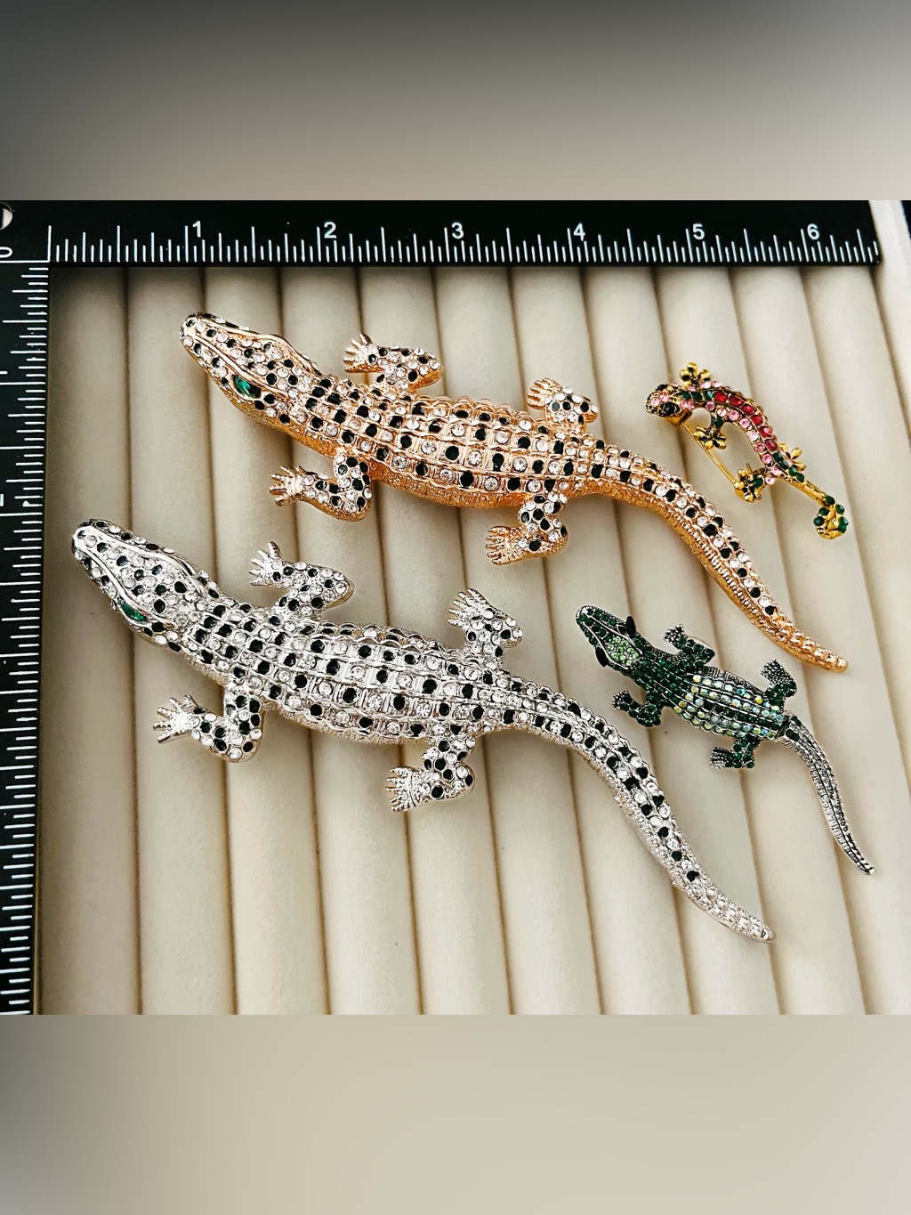 Lot Of 4 Crystal Rhinestone Lizard & Alligator Brooches - Blue Eyes